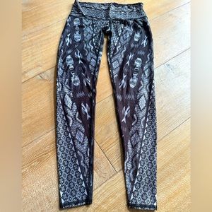 Teeki leggings